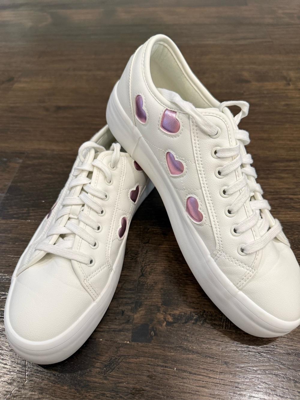 Sincerely Jules White Sneakers with Metallic Pink Hearts
